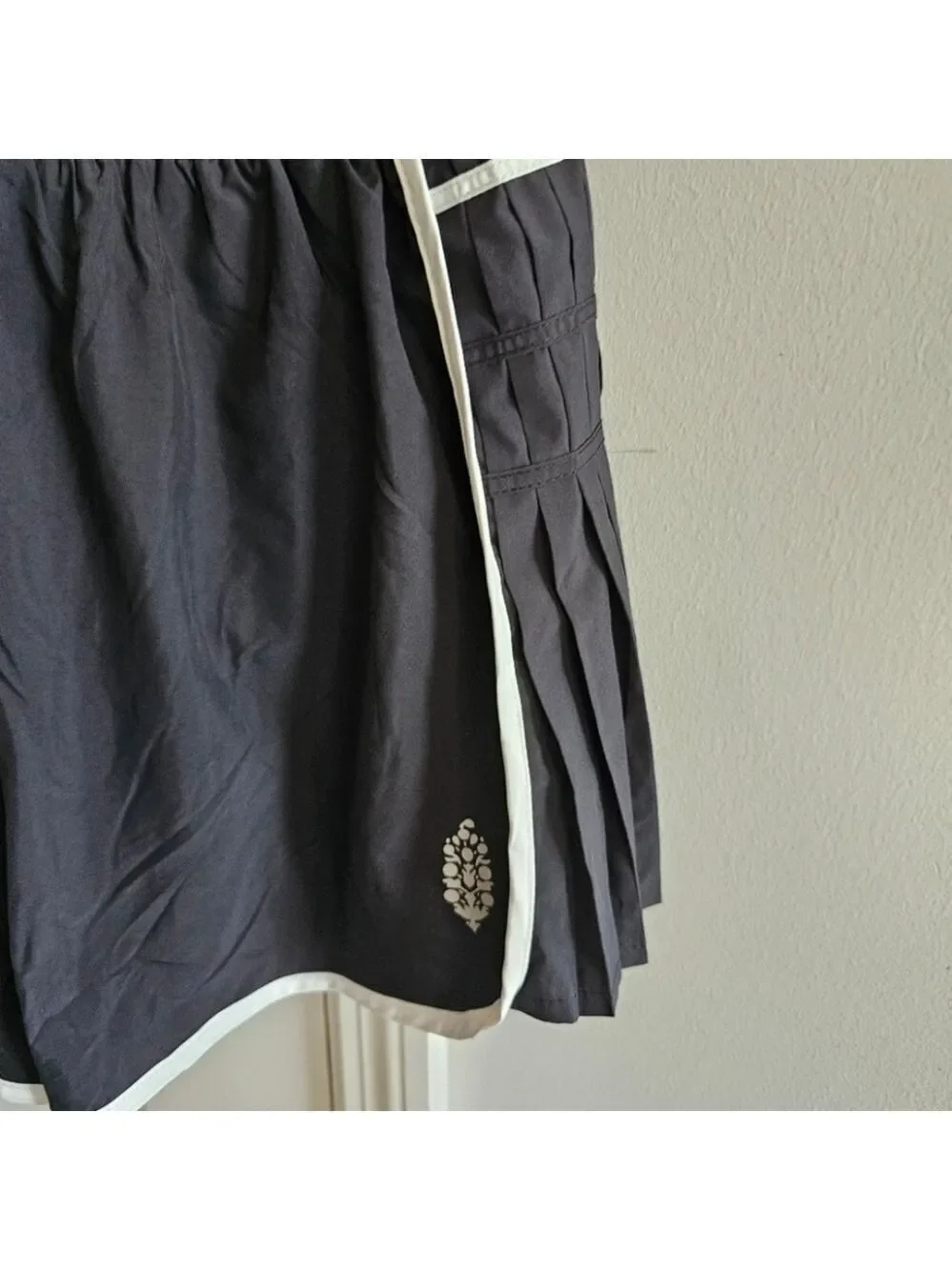 Free People Easy Tiger Shortsie Size Medium NEW